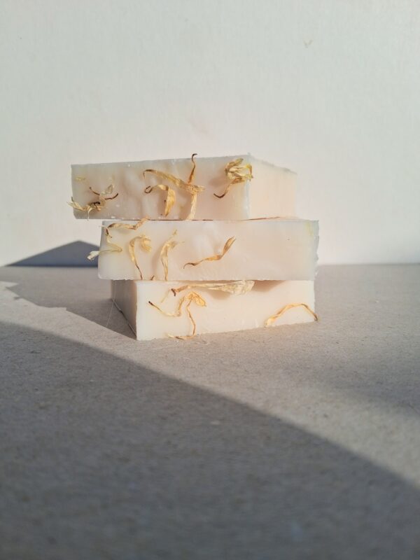 Jersey Milk Tallow Soap - with chamomile 100g - Image 4