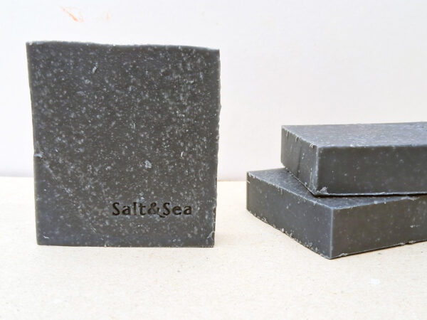 Tea Tree & Eucalyptus with charcoal