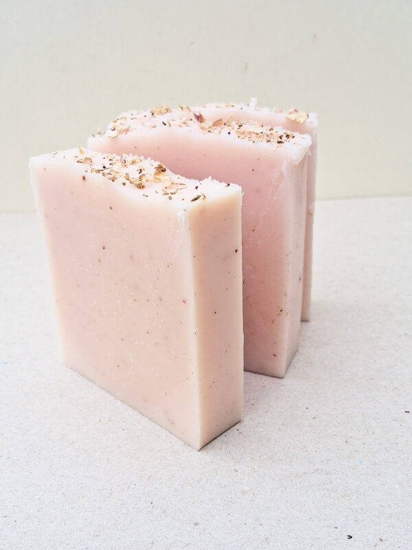 Hedgerow Soap with geranium and basil